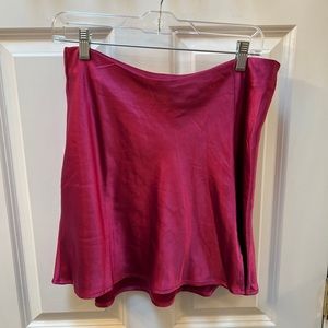 Lulu’s pink satin mini skirt